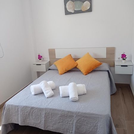 Casa Calderon Apartment โกนิล เด ลาฟรอนเตรา ภายนอก รูปภาพ